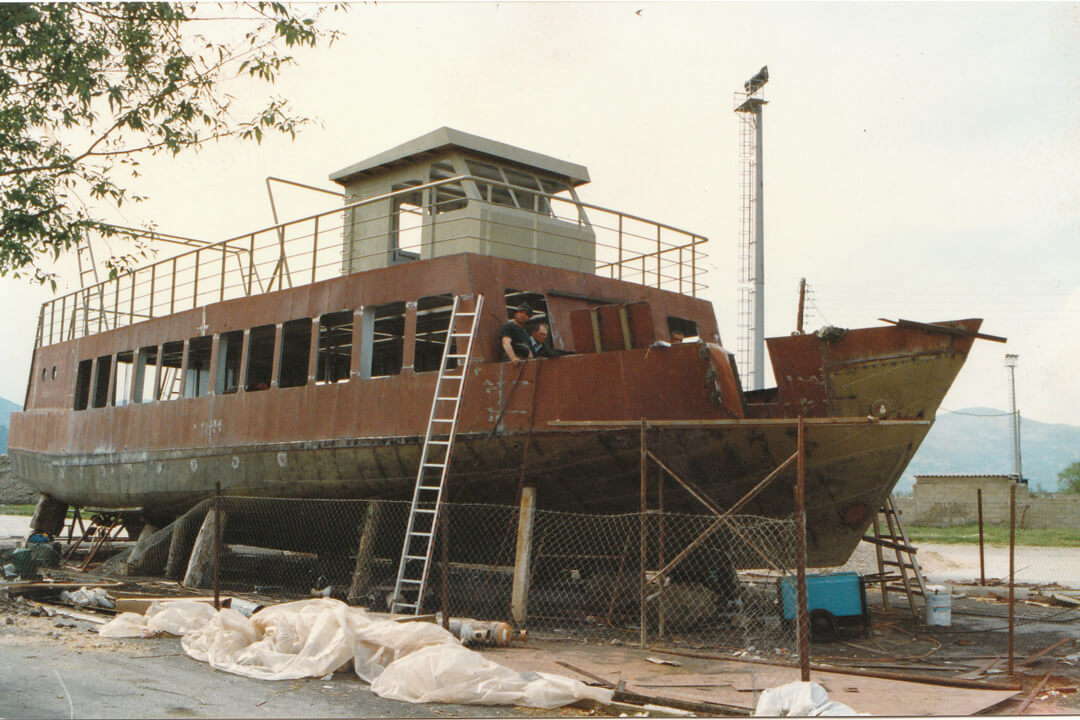 Kastoria Boat - Tourist Ship Olympia