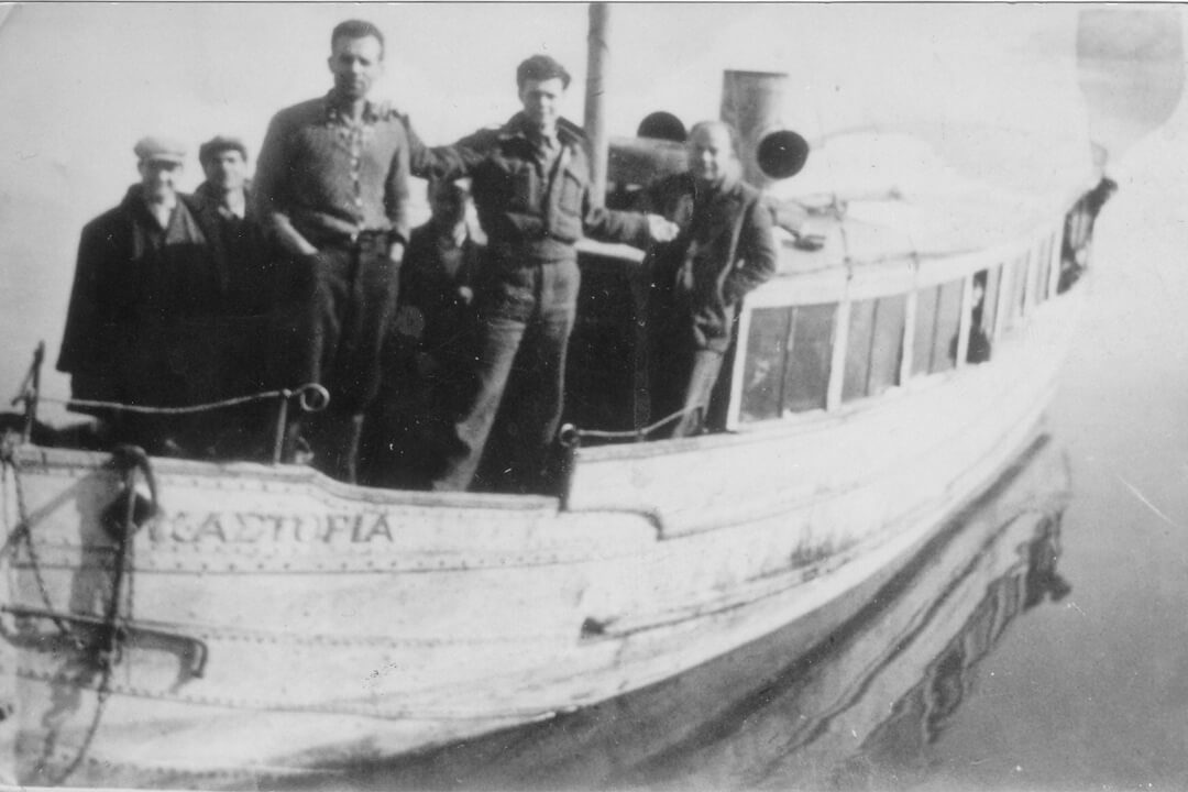 Kastoria Boat - Tourist Ship Olympia